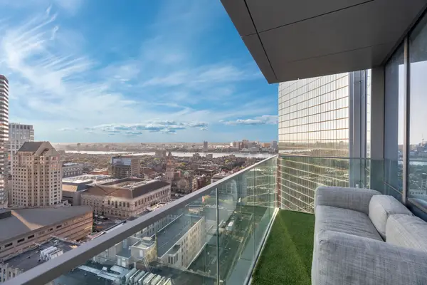 430 Stuart #22B, Boston, MA 02116