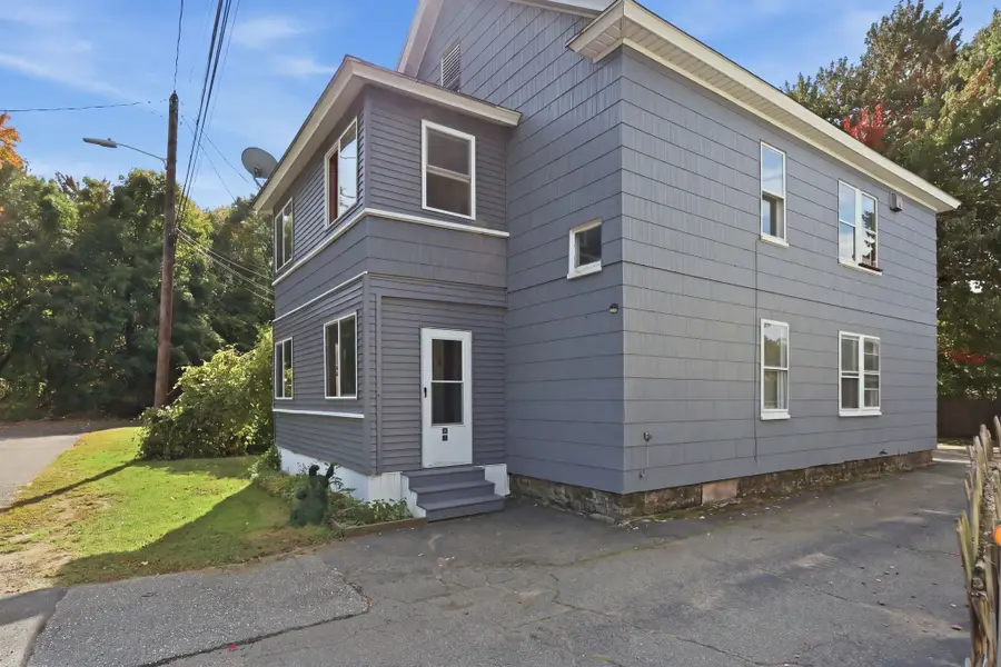 20 Rathburn St, Chicopee, MA 01020 - #3