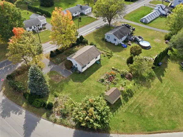165 Ferry St, Easthampton, MA 01027