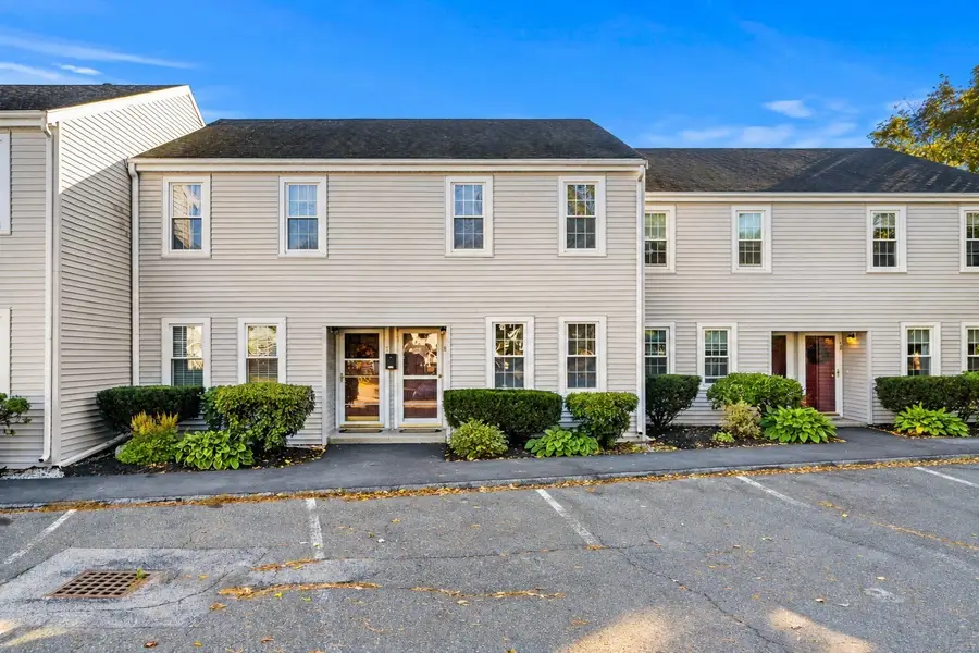 52 Warren St #8, Peabody, MA 01960 - #2