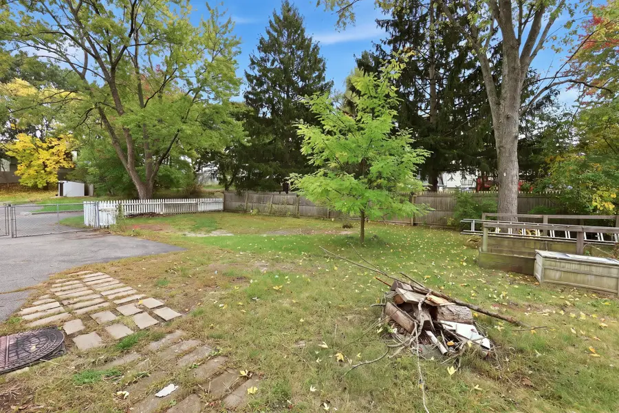 50 Finch Rd, Springfield, MA 01119 - #3