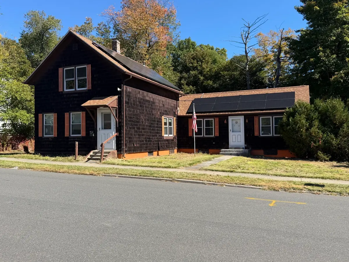 165 Chapman St, Greenfield, MA 01301 - #1