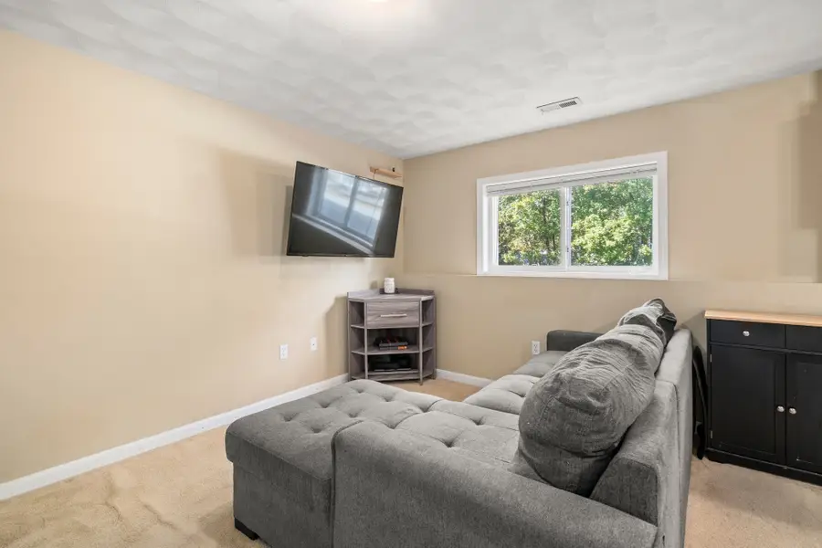 2 Main St #18, Valley Falls, RI 02864 - #3