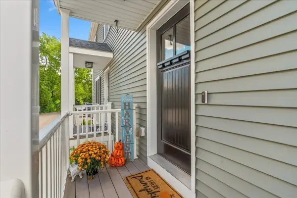 189 Centre Avenue #2, Abington, MA 02351