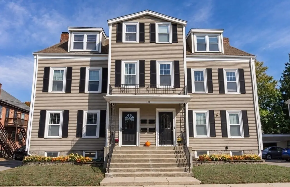 138 Robbins Street #1, Waltham, MA 02453 - #1