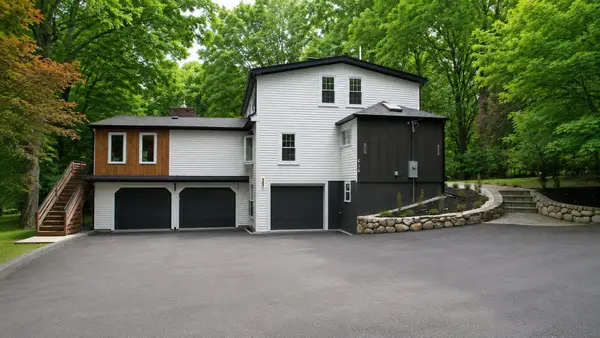 616 Grove, Framingham, MA 01701