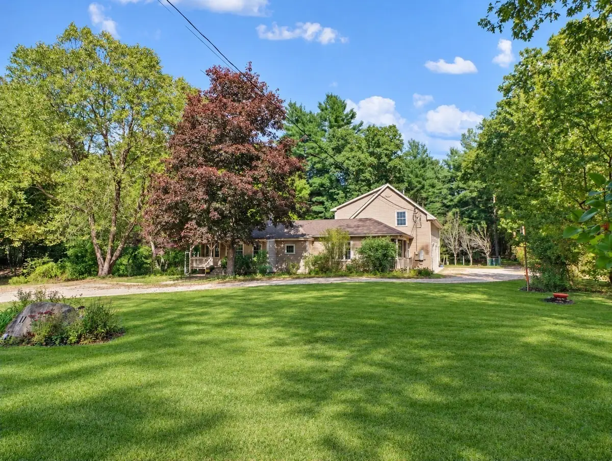 17 N Washington St, Norton, MA 02766 - #1