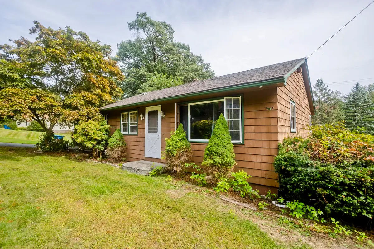 290 Morton St, West Springfield, MA 01089 - #1
