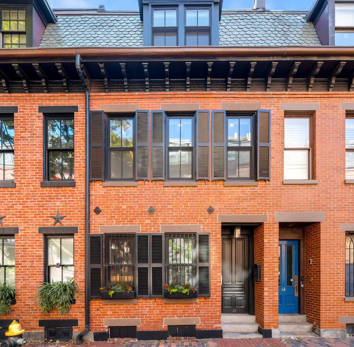 12 1/2 Lawrence, Boston, MA 02116 - #1