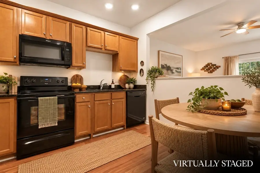 36 Augustus Ct #1002, Reading, MA 01867 - #3