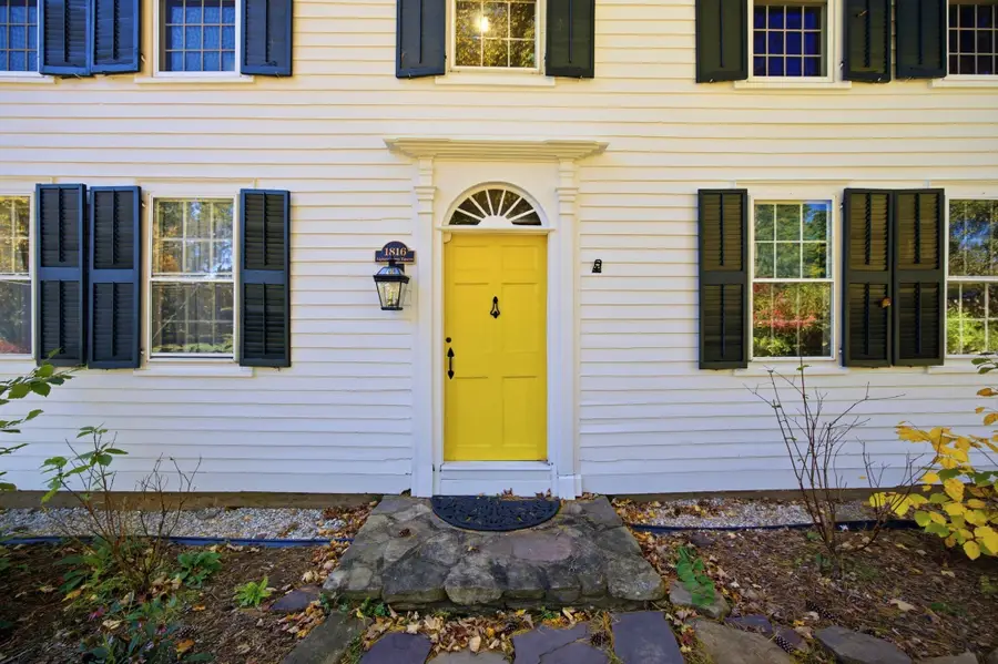 16 Parish Hill Rd, Granby, MA 01033 - #3