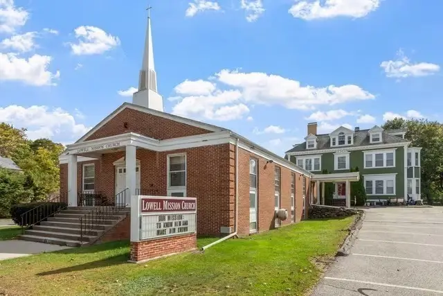 403 Andover St, Lowell, MA 01852 - #1