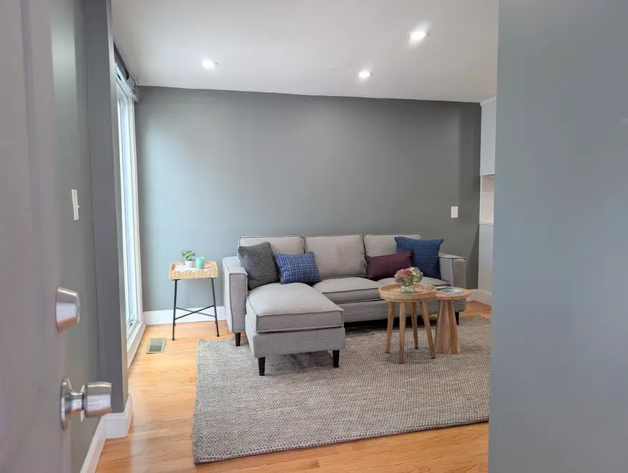 243 Appleton St, Lowell, MA 01852 - #3