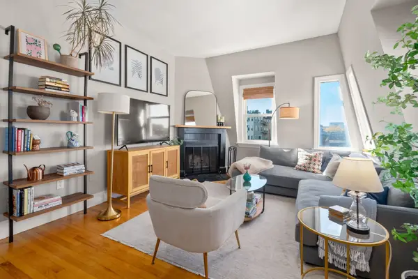 73 Sullivan St #4, Boston, MA 02129