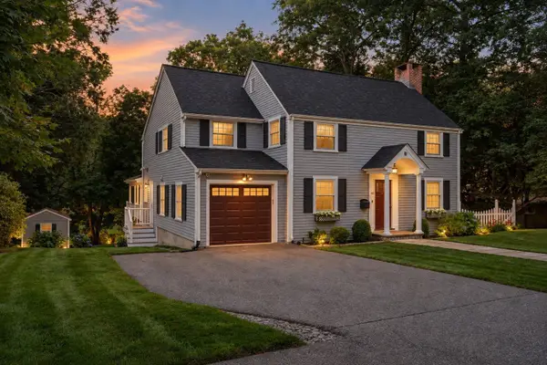42 Sheridan Rd, Wellesley, MA 02481