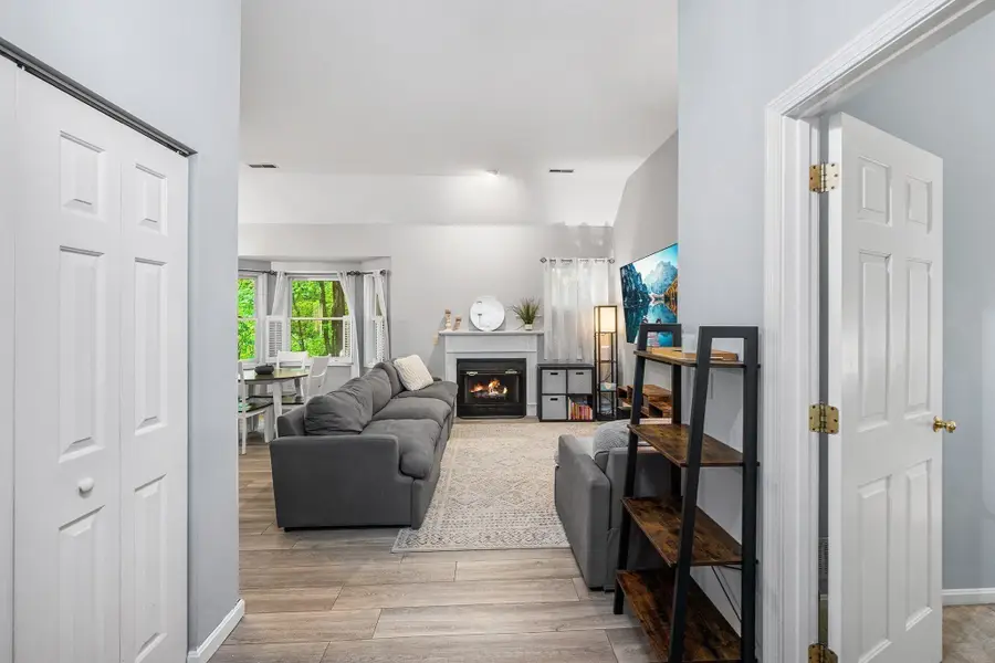 96 Beechwood Dr, Haverhill, MA 01832 - #3