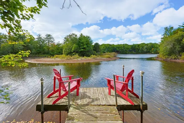 2415 Bay Rd, Sharon, MA 02067