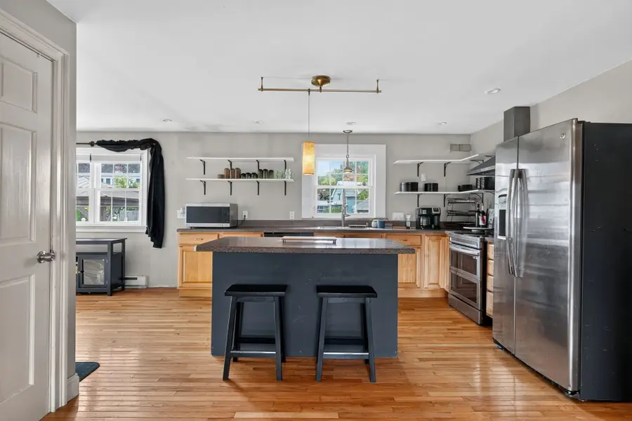 15 Maryland Avenue, Chicopee, MA 01020 - #2