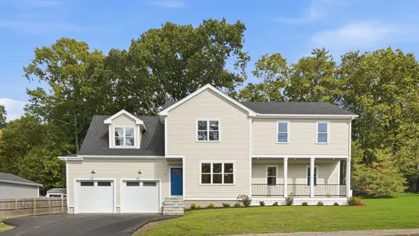 27 Geraldine Drive, Norwood, MA 02062