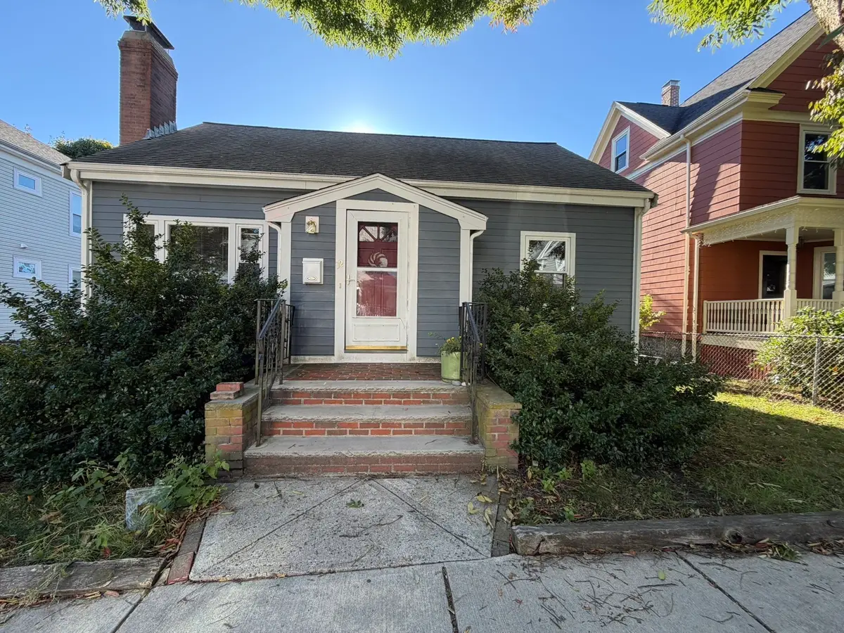 32 Aldrich St, Boston, MA 02131 - #1