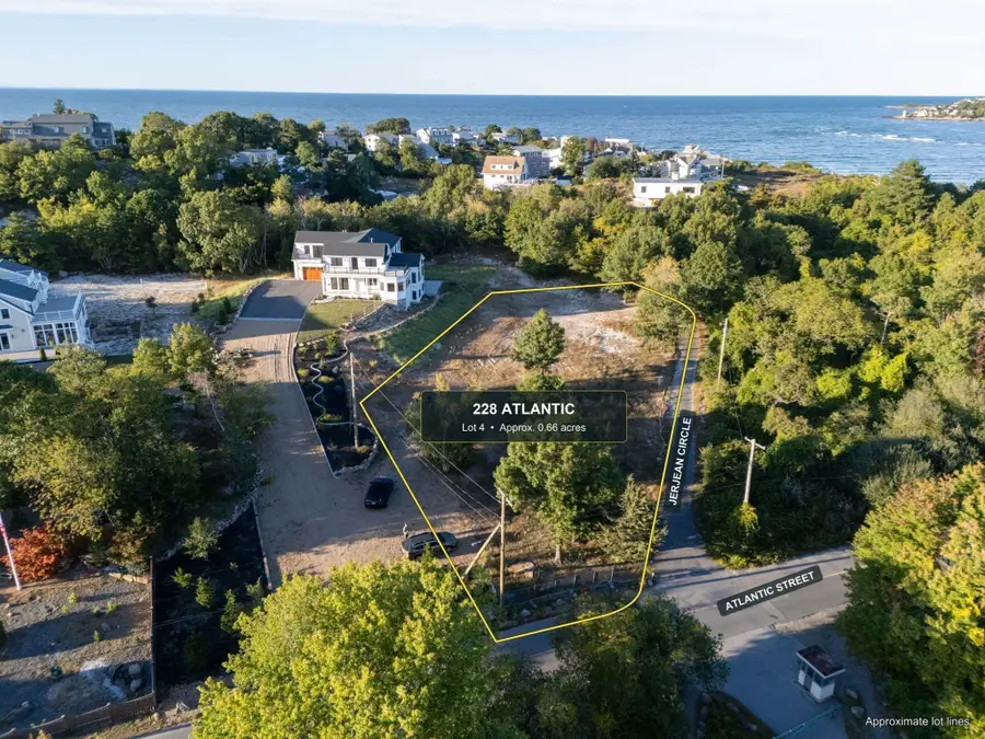 228 Atlantic Street, Gloucester, MA 01930 - #3