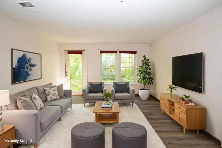 11 Thoreau Ct #2, Natick, MA 01760 - #3
