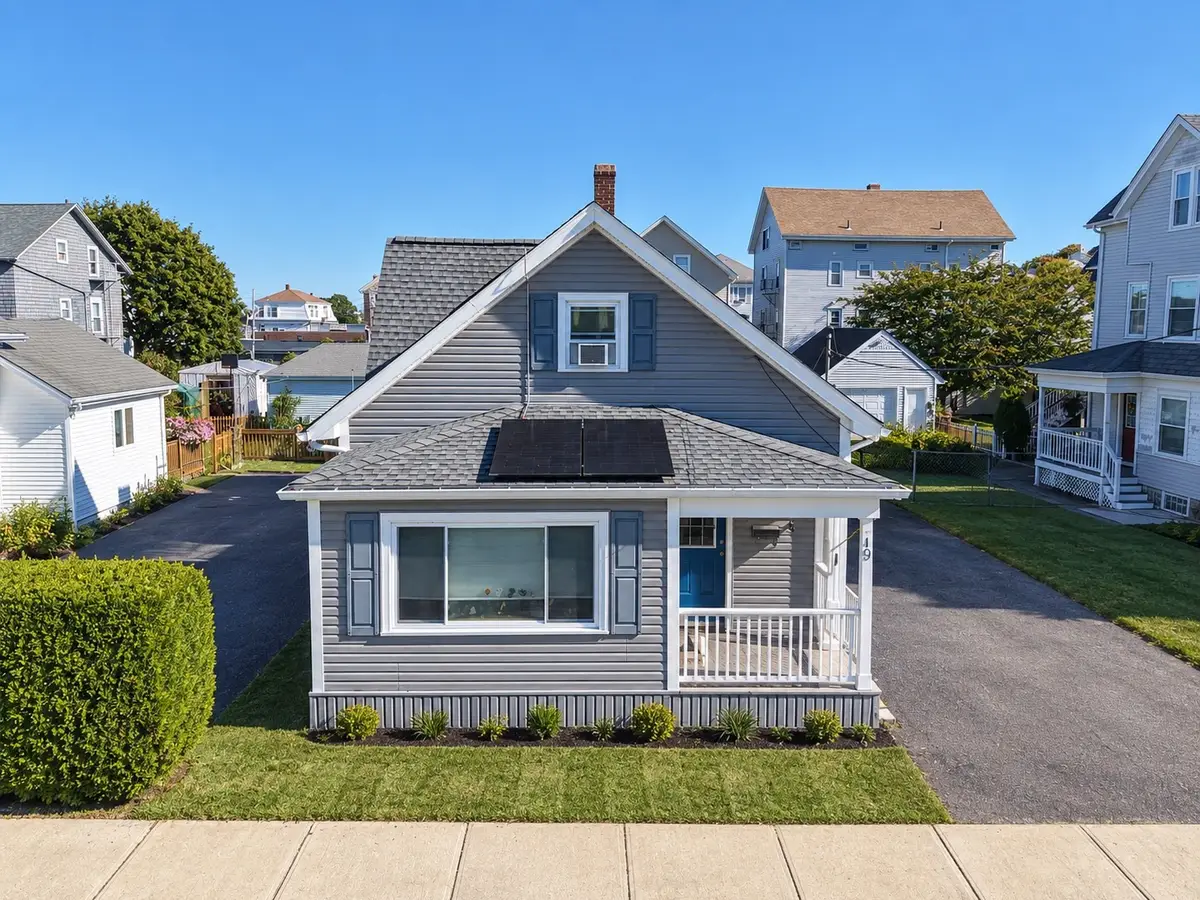 40 Vestal St, Fall River, MA 02720 - #1