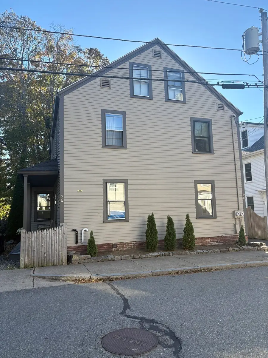 20 Chestnut Street, Newburyport, MA 01950 - #3