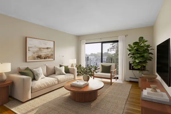 5 Linda Ln #4-4, Boston, MA 02125