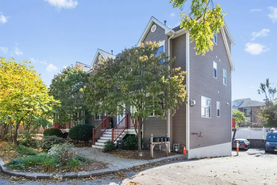25 Hastings Ave #3, Waltham, MA 02453 - #3