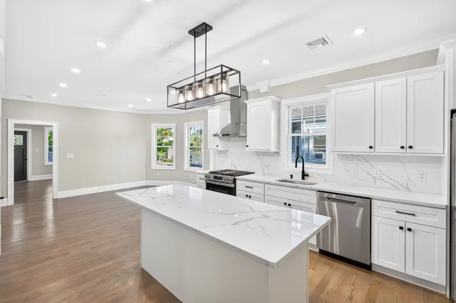 152 Washington St #2, Boston, MA 02135 - #3