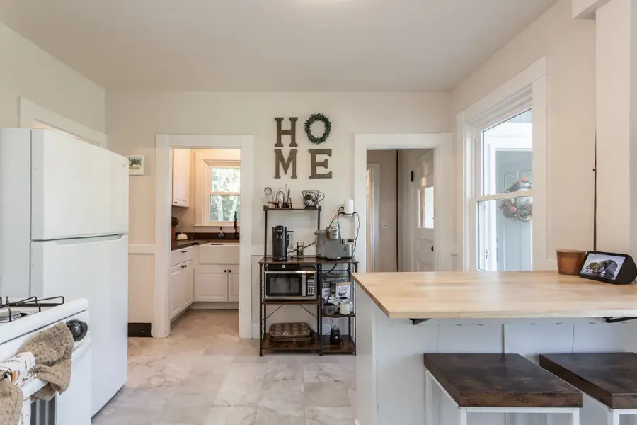34 Smith St, Middleboro, MA 02346 - #3