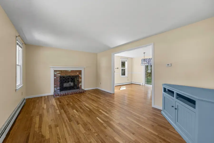 14 Jeannes, Forestdale, MA 02644 - #3