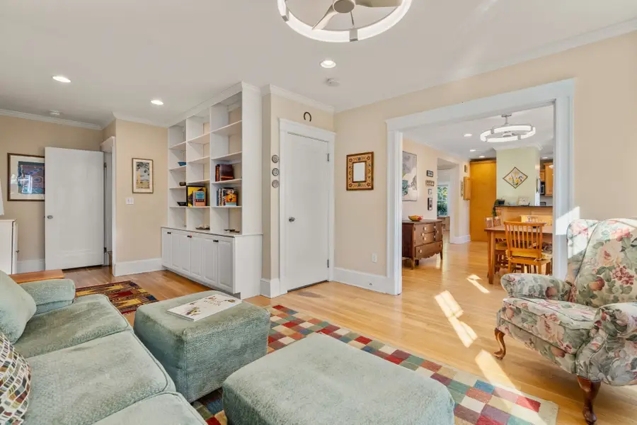 129 Hillside Road #2, Watertown, MA 02472 - #3