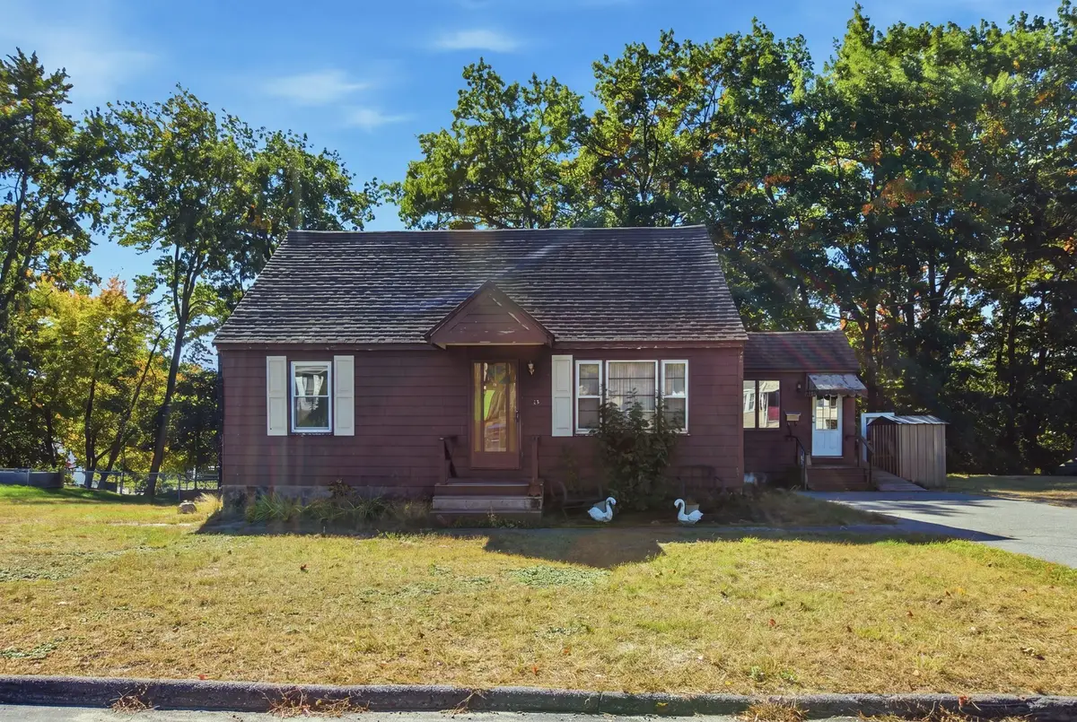 54 Capitol St, Methuen, MA 01844 - #1