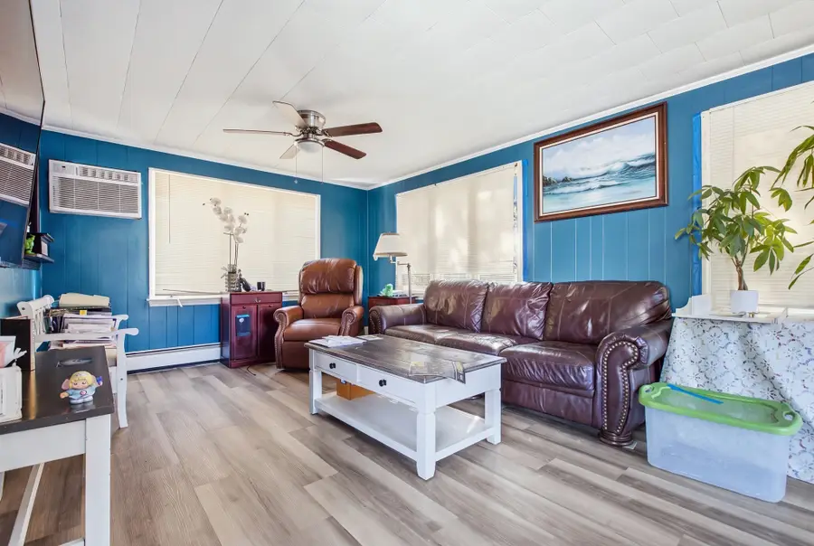 54 Capitol St, Methuen, MA 01844 - #2