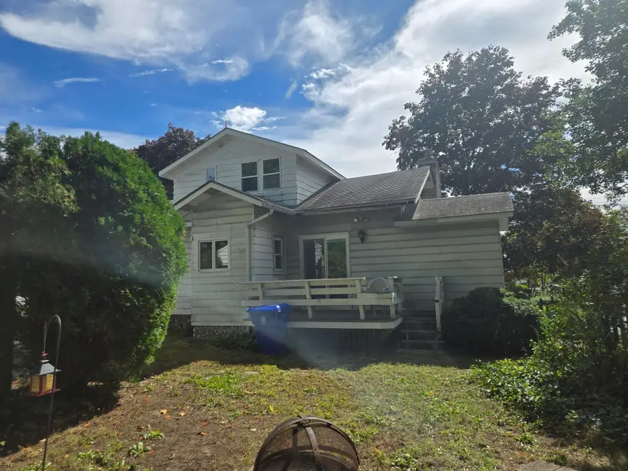 9 Shore St, Taunton, MA 02780 - #3