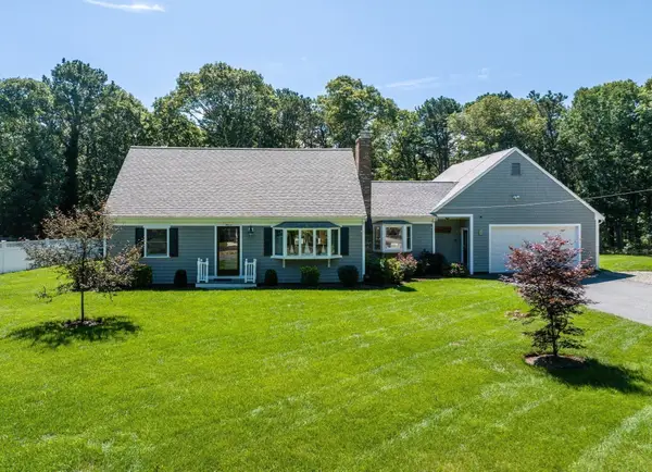 11 Captain Prestons Rd, Dennis, MA 02638