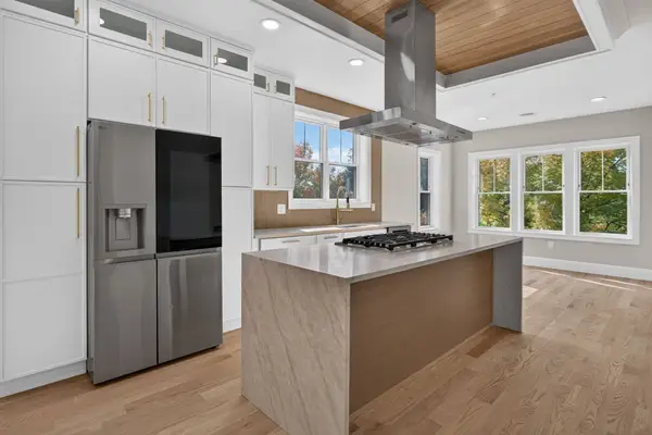 737 Somerville Ave #B, Somerville, MA 02143