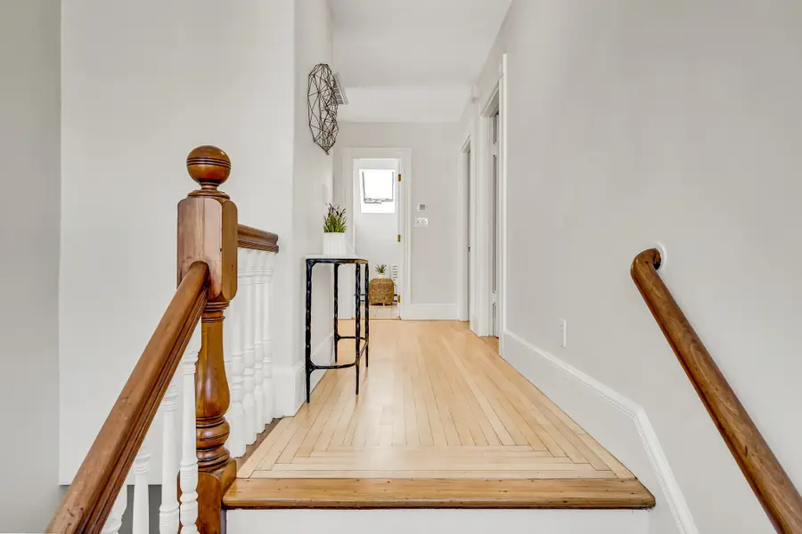 9-11 Claflin Place #3, Newton, MA 02460 - #3