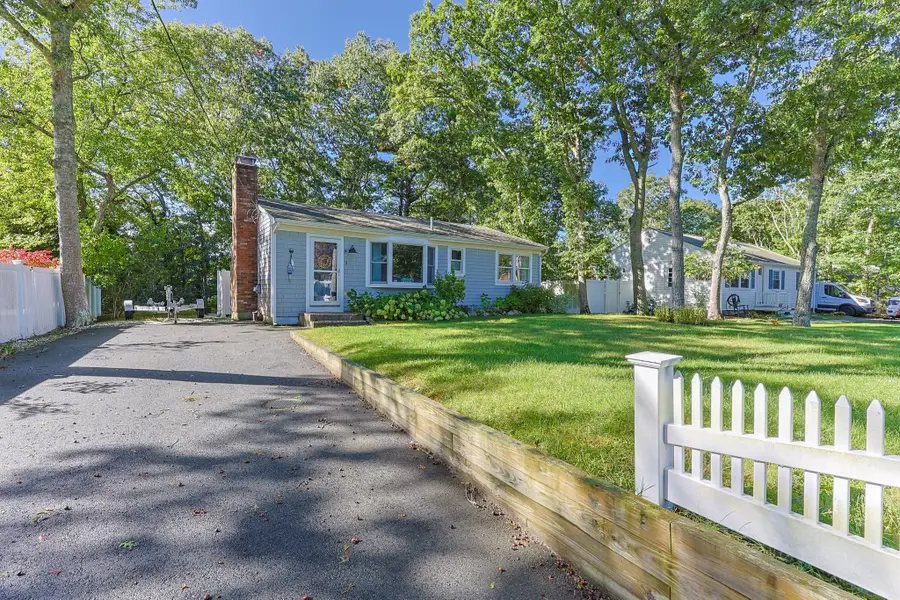 9 Winchester Dr, East Falmouth, MA 02536 - #2