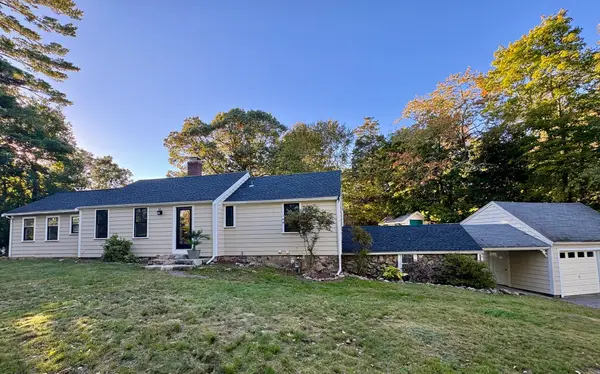 8 Forest Ave, Cohasset, MA 02025