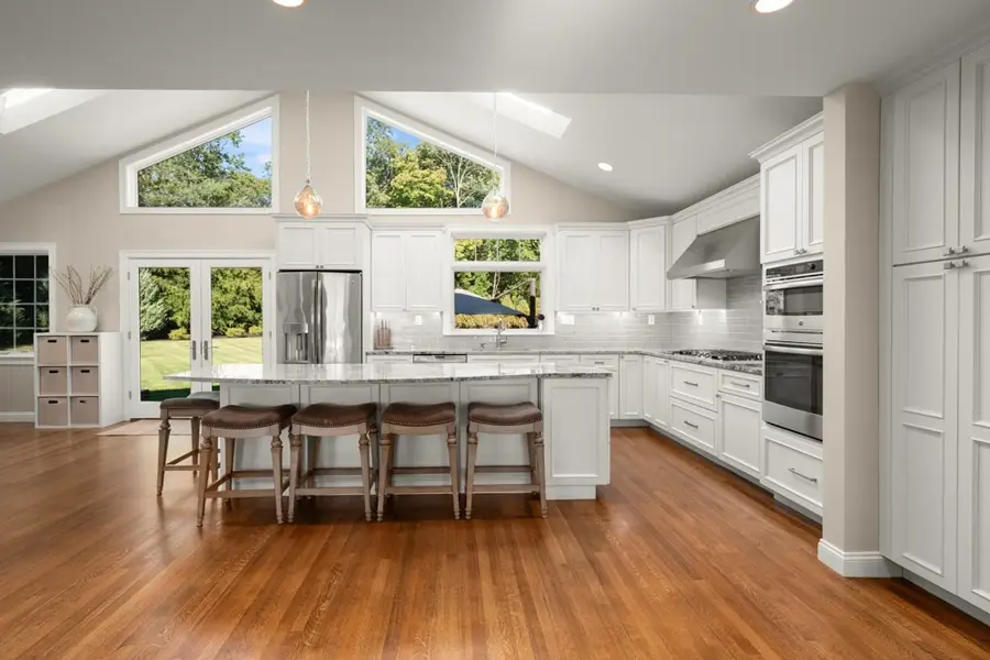 48 Border Rd, Reading, MA 01867 - #3