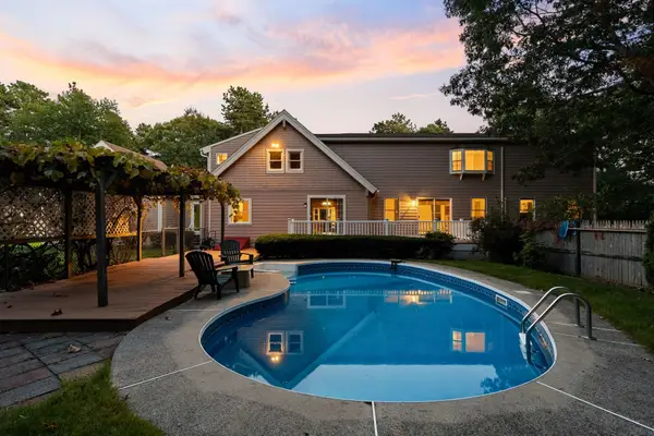 113 South Meadow Rd, Plymouth, MA 02360