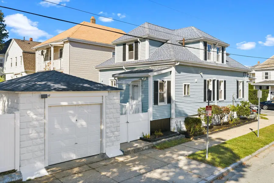 82 Princeton St, New Bedford, MA 02745 - #2