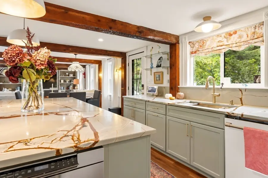 109 Glen St, Rowley, MA 01969 - #3