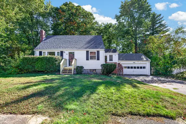12 Hillsdale Road, Holbrook, MA 02343