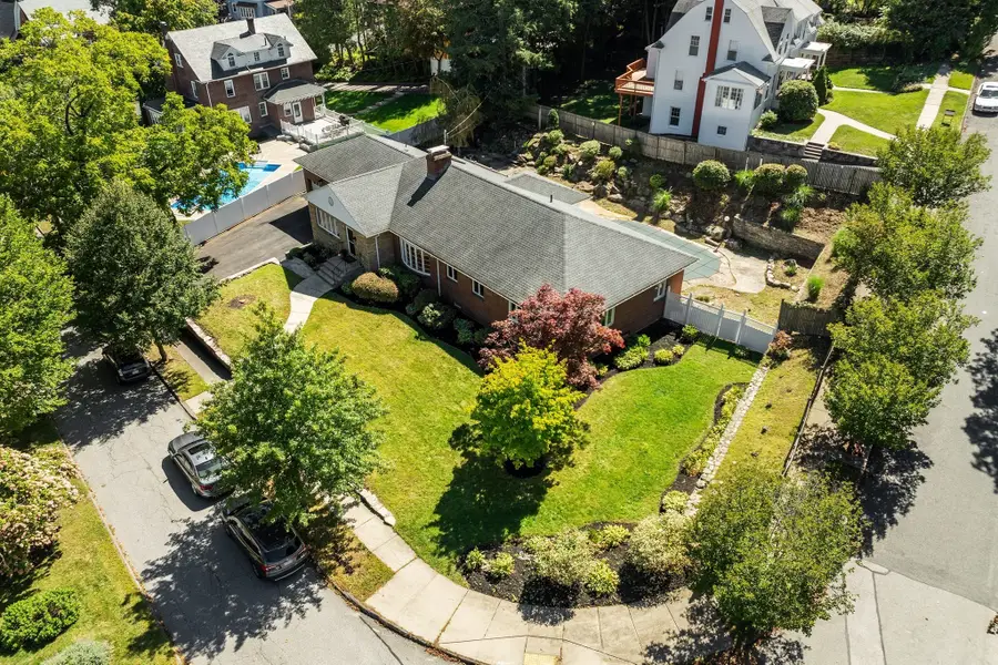 19 Chamberlain Pkwy, Worcester, MA 01602 - #2