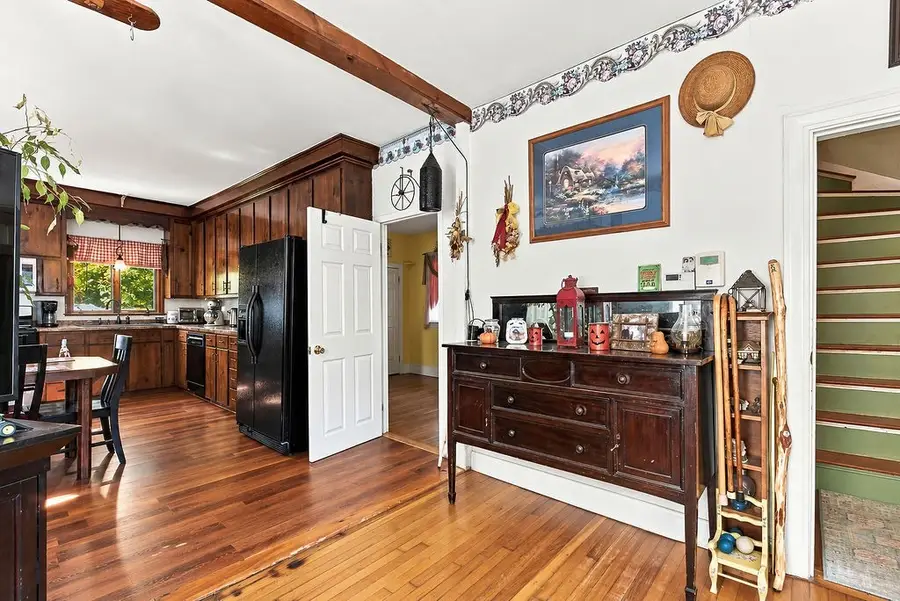 4 Prospect St, North Attleboro, MA 02760 - #3