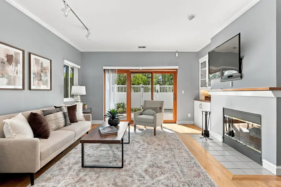 20 Ship Avenue #34, Medford, MA 02155 - #3